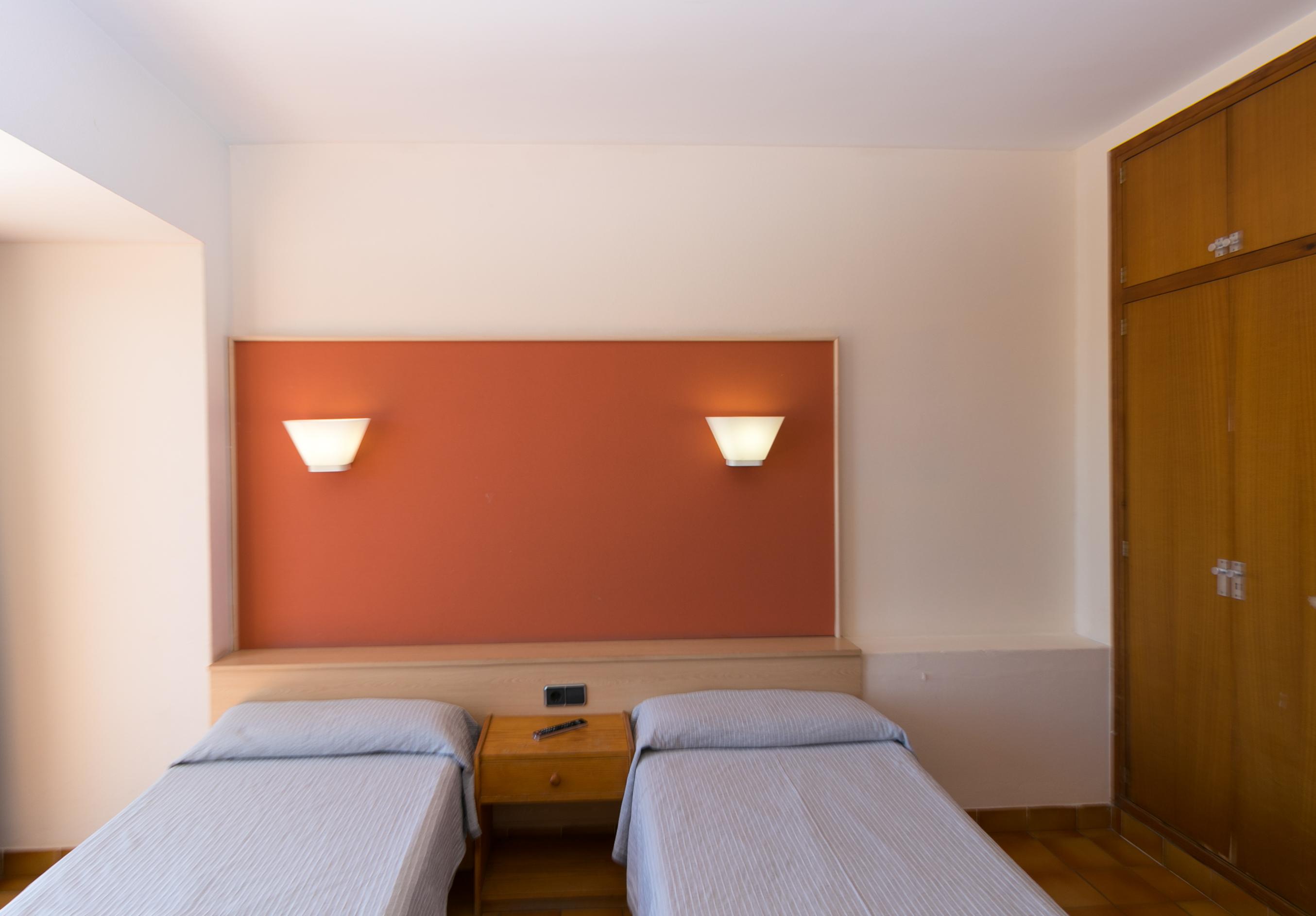 The White Apartments (Adults Only) Sant Antoni de Portmany Exterior foto